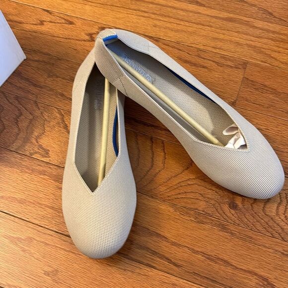 Dream Pairs Size 10 Nude memory foam flats. - Picture 1 of 13